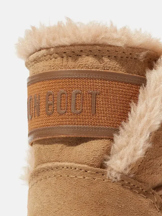 Crib Stiefel aus braunem Wildleder Crib Stiefel aus braunem Wildleder